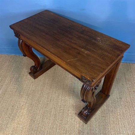 http://macintoshantiques.co.uk/web/images/stock4250-4300/smart_thumbs/ma4269 c_thumb_medium0_450.jpg